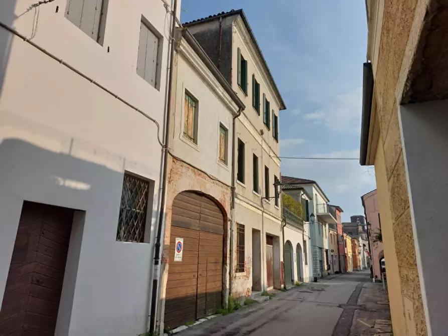 Immagine 2 di Palazzo in vendita  in Stradella del Tezzon 7 a Cittadella