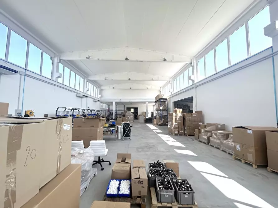Immagine 10 di Capannone industriale in vendita  in via siena 235 a Bertinoro