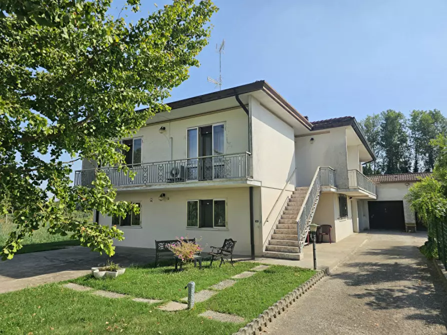 Immagine 1 di Casa indipendente in vendita  in VIA ESTE a Masi