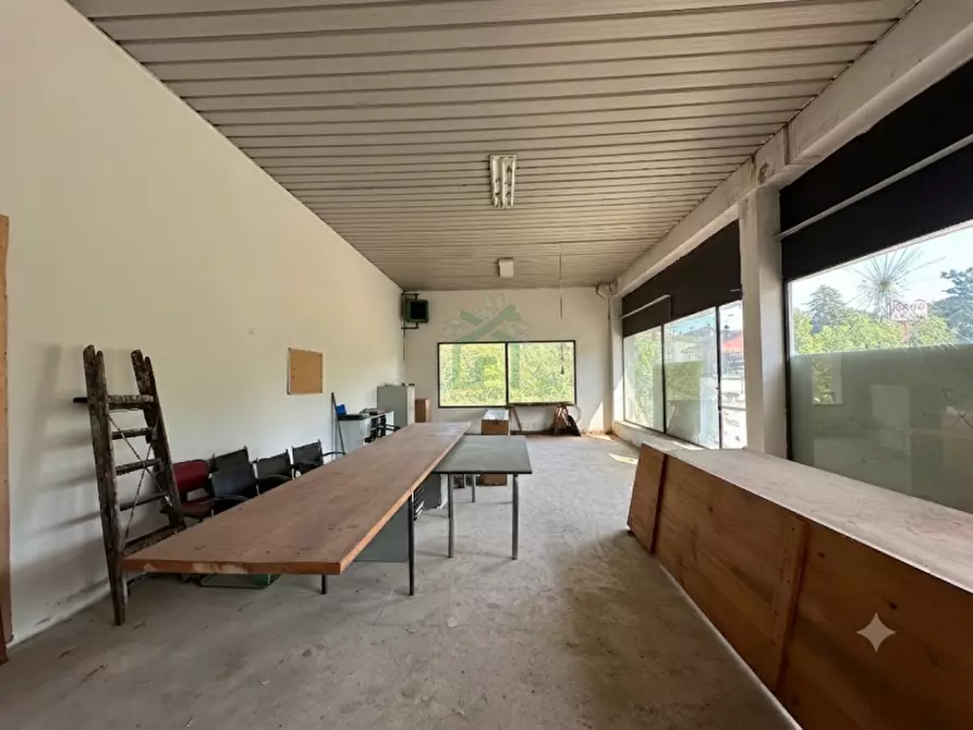 Immagine 2 di Capannone industriale in vendita  in Viale Olimpia a Grezzana