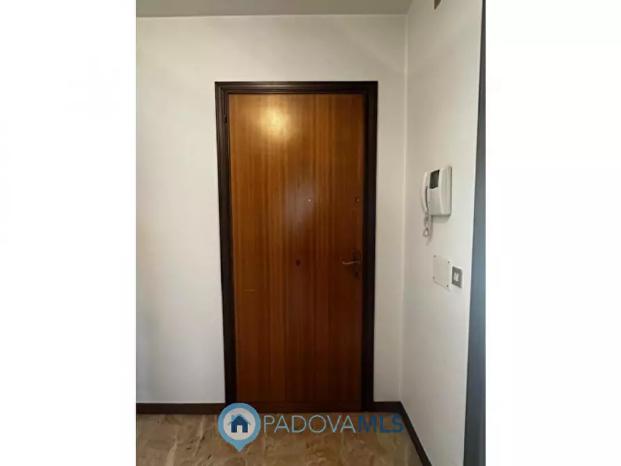 Immagine 3 di Appartamento in vendita  in via emilia, 36 a Rubano