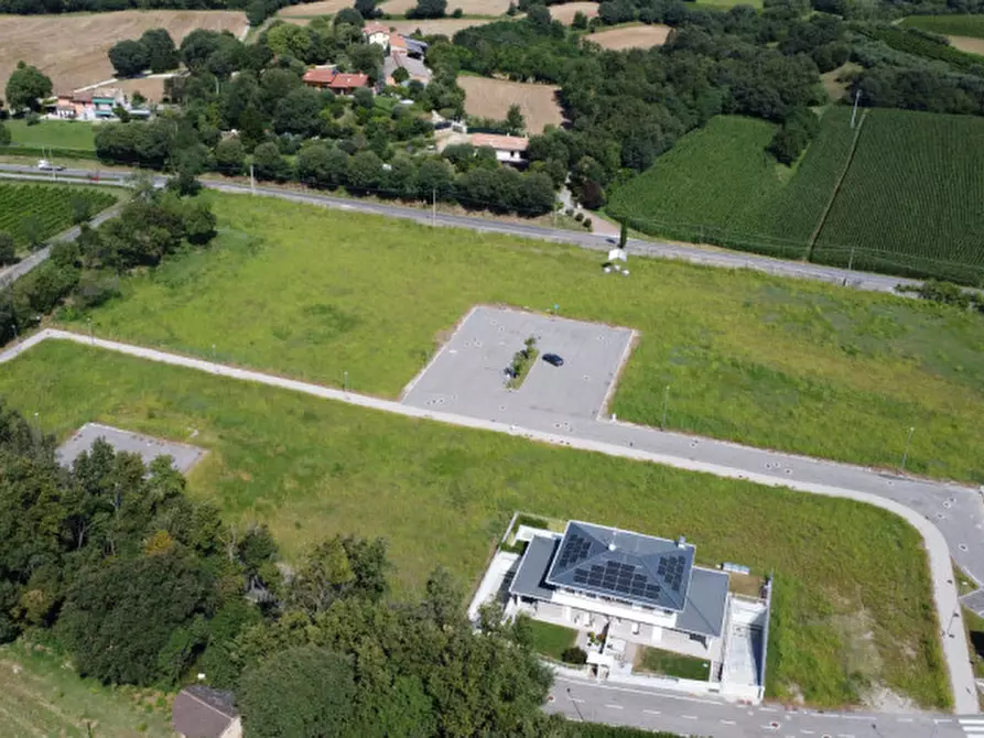 Immagine 3 di Terreno in vendita  in via dolci a Peschiera Del Garda