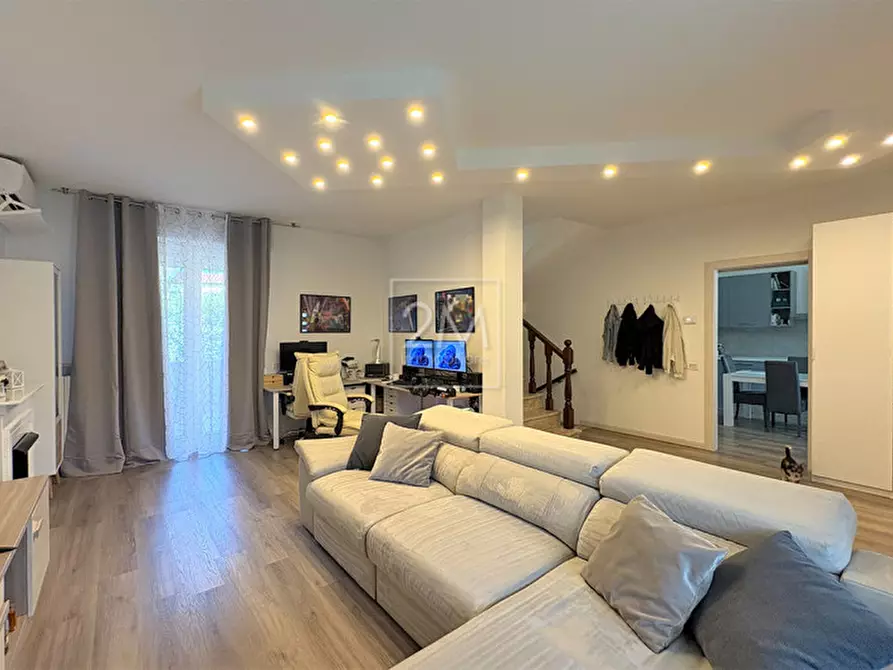 Immagine 8 di Villetta a schiera in vendita  in Via Carlo Collodi a Villafranca Di Verona