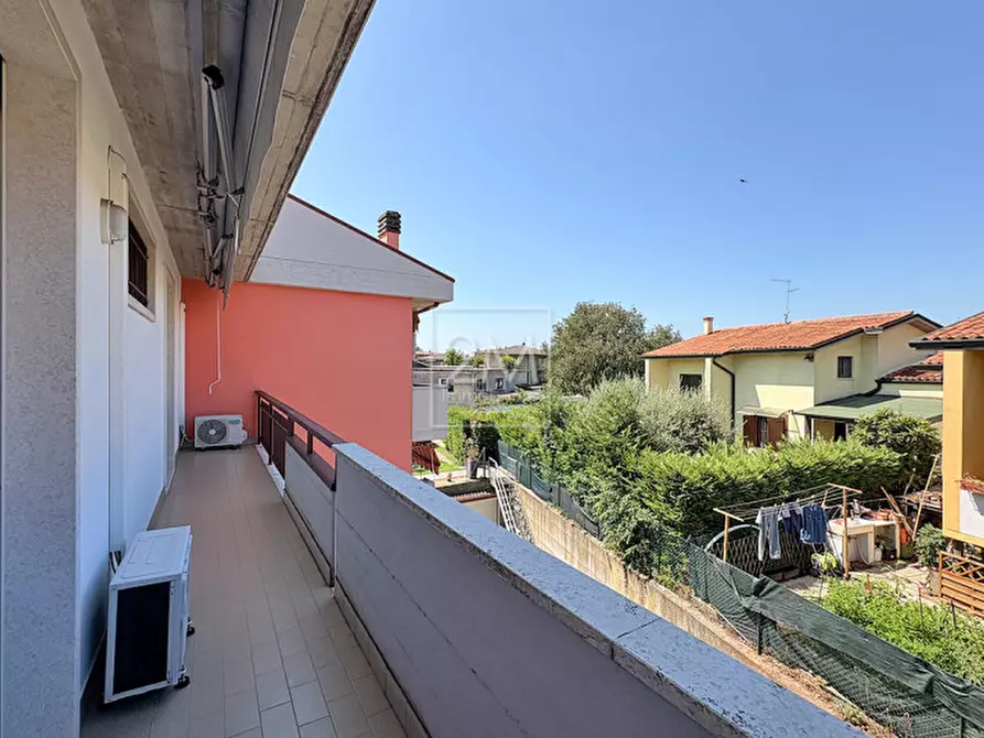 Immagine 24 di Villetta a schiera in vendita  in Via Carlo Collodi a Villafranca Di Verona