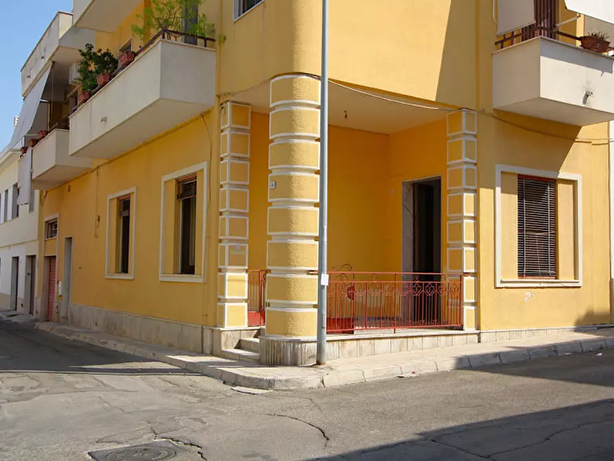 Immagine 3 di Villetta a schiera in vendita  in Via Torino a Parabita
