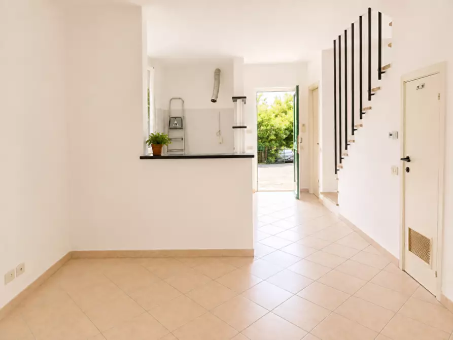 Immagine 4 di Villa in vendita  a Rapallo