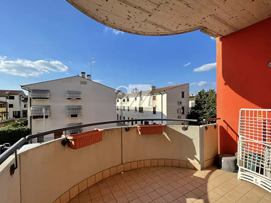 Immagine 8 di Appartamento in affitto  in Via Napoleone III a Villafranca Di Verona