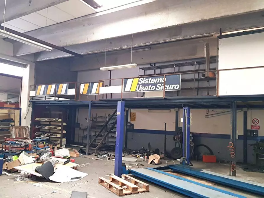 Immagine 3 di Capannone industriale in vendita  in Via R. Sanzio, 01016 Tarquinia VT, Italia a Tarquinia