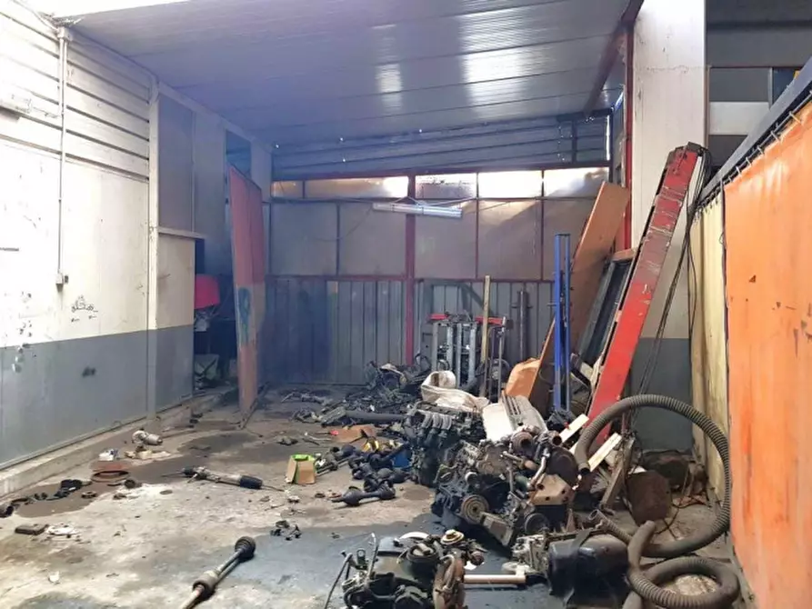 Immagine 15 di Capannone industriale in vendita  in Via R. Sanzio, 01016 Tarquinia VT, Italia a Tarquinia