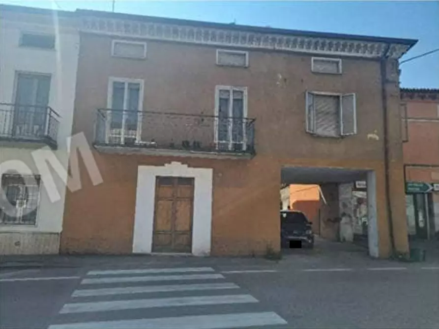 Immagine 2 di Casa indipendente in vendita  in Via Giuseppe Mazzini 95 a Villafranca Di Verona