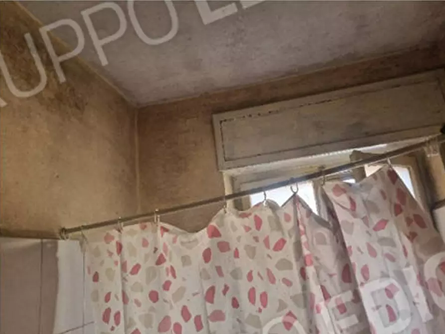 Immagine 18 di Casa indipendente in vendita  in Via Giuseppe Mazzini 95 a Villafranca Di Verona
