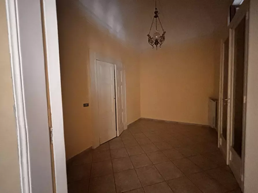 Immagine 8 di Appartamento in affitto  in via Purgatorio n°1 a Torre Del Greco