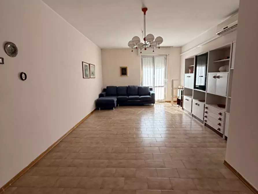 Immagine 1 di Appartamento in vendita  in Viale della Resistenza a Senigallia