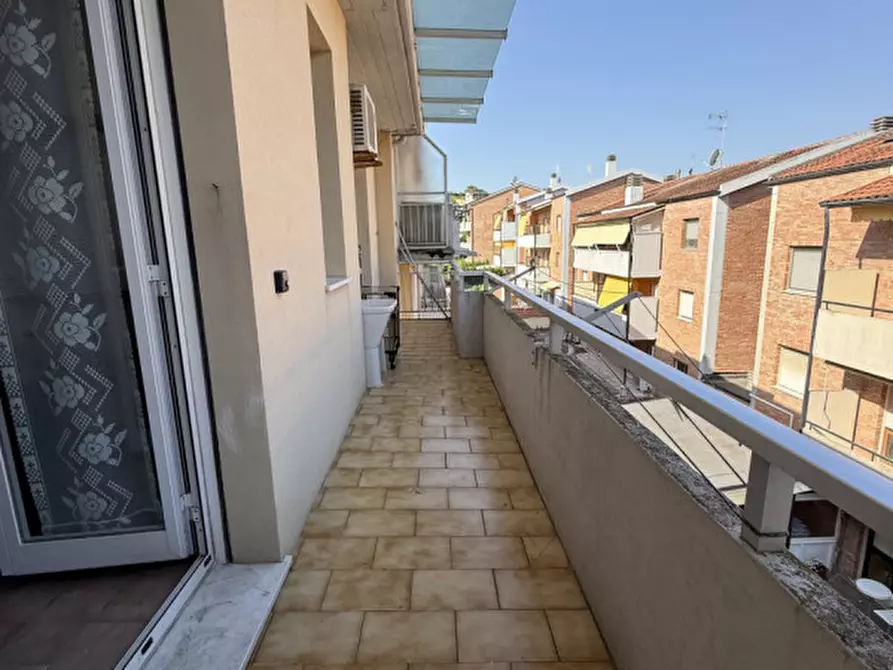 Immagine 14 di Appartamento in vendita  in Viale della Resistenza a Senigallia