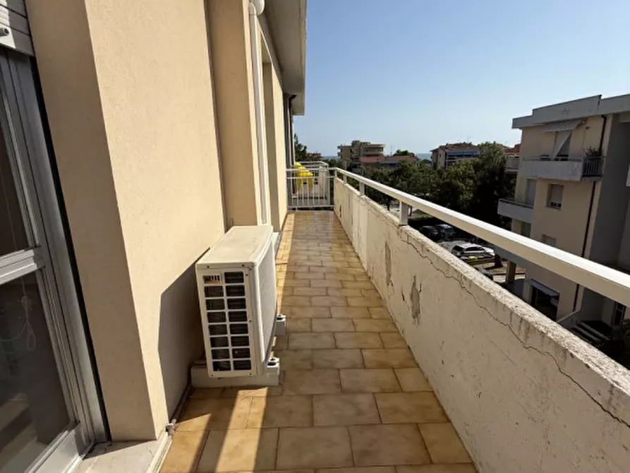 Immagine 27 di Appartamento in vendita  in Viale della Resistenza a Senigallia