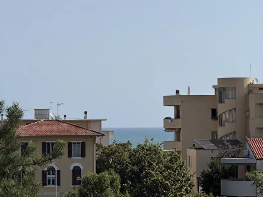 Immagine 29 di Appartamento in vendita  in Viale della Resistenza a Senigallia