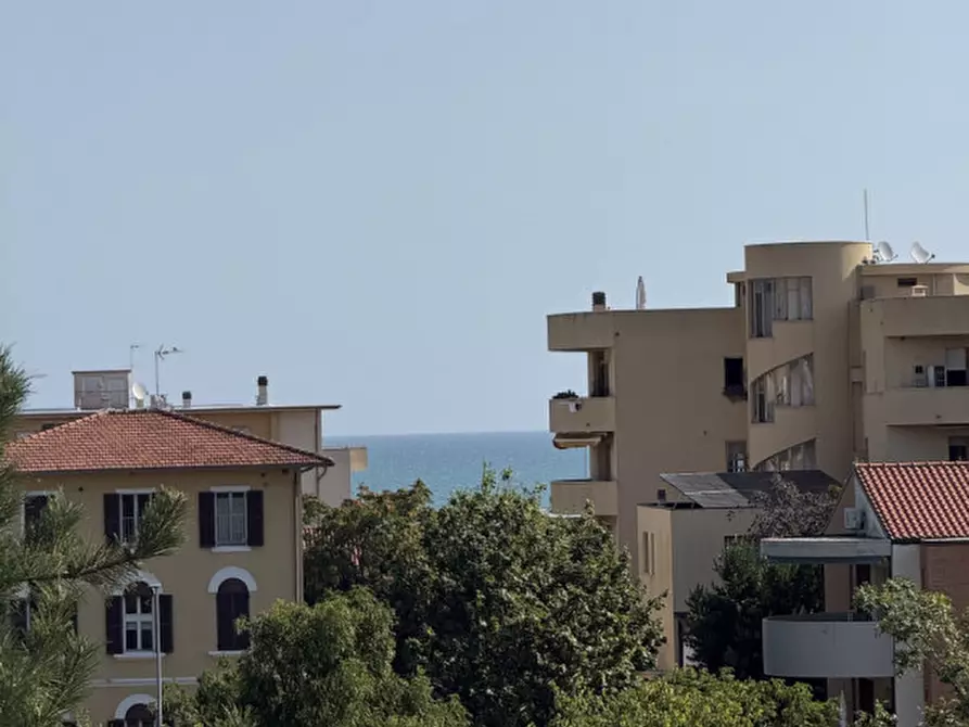 Immagine 32 di Appartamento in vendita  in Viale della Resistenza a Senigallia