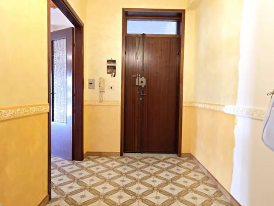 Immagine 2 di Appartamento in vendita  in Via Capitano Massimo Scala a Milazzo