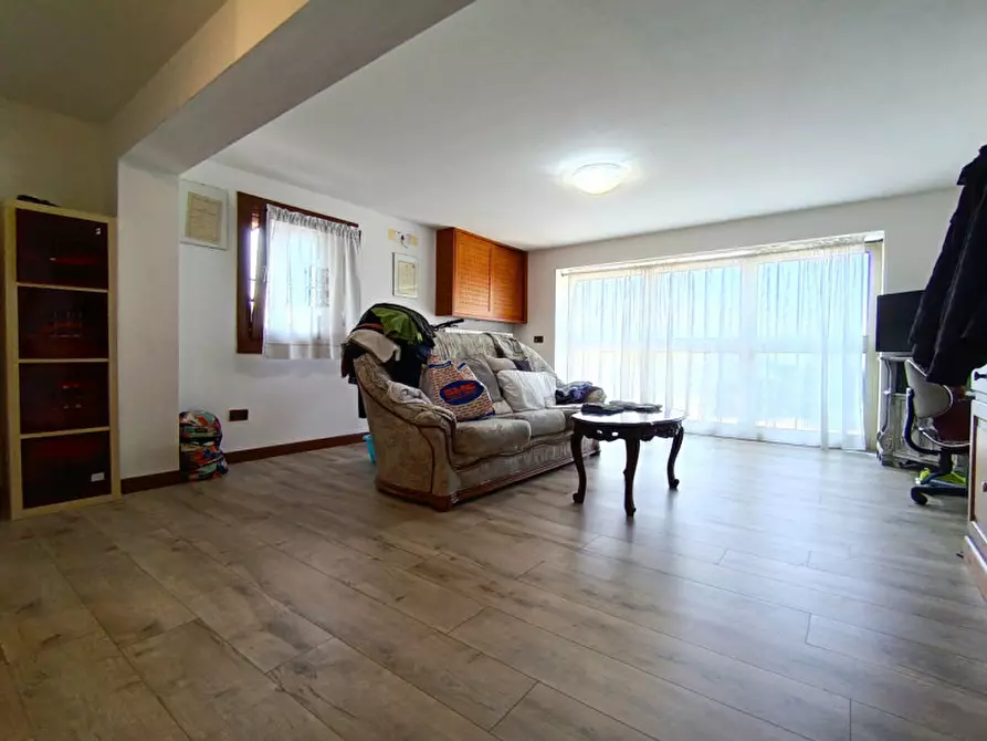 Immagine 10 di Casa indipendente in vendita  in Via Passo a Campolongo Maggiore