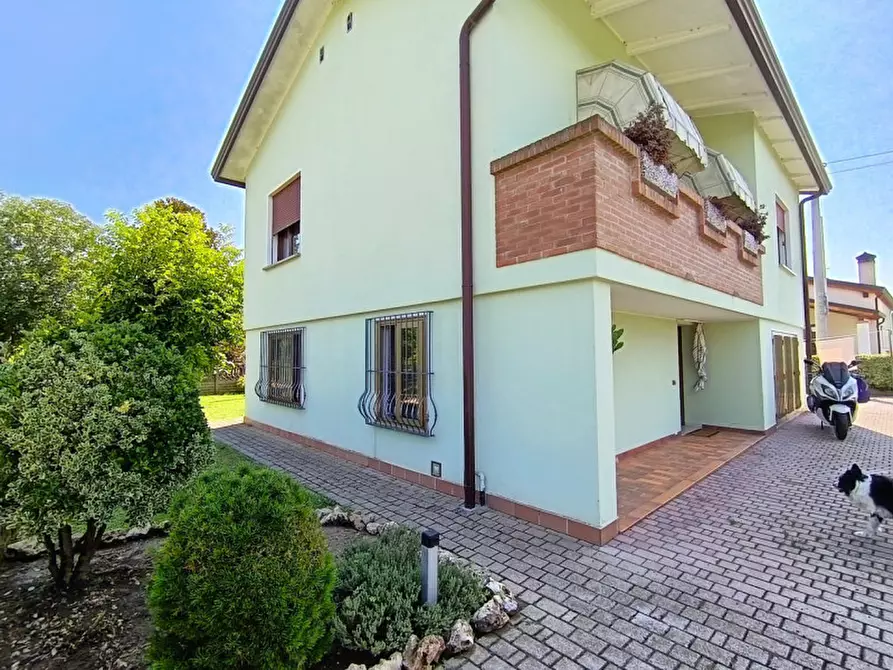 Immagine 29 di Casa indipendente in vendita  in Via Passo a Campolongo Maggiore
