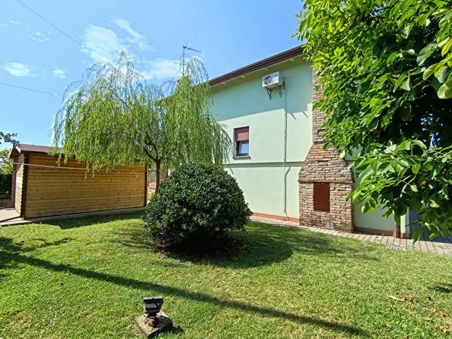 Immagine 33 di Casa indipendente in vendita  in Via Passo a Campolongo Maggiore
