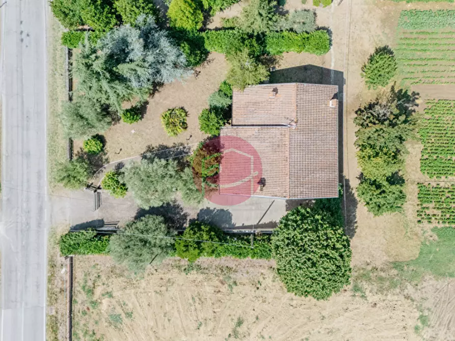 Immagine 5 di Villa in vendita  a Santarcangelo Di Romagna