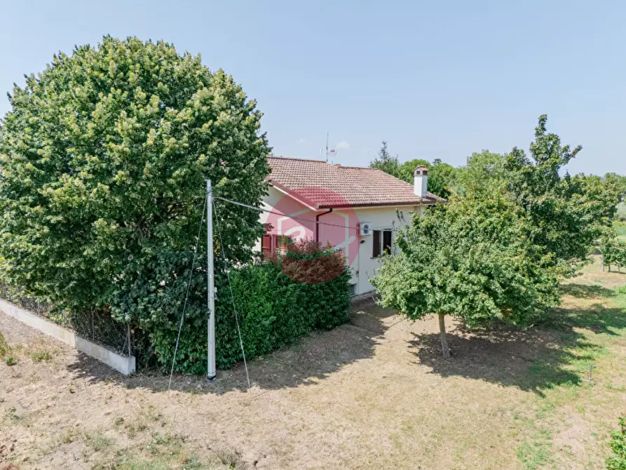 Immagine 6 di Villa in vendita  a Santarcangelo Di Romagna