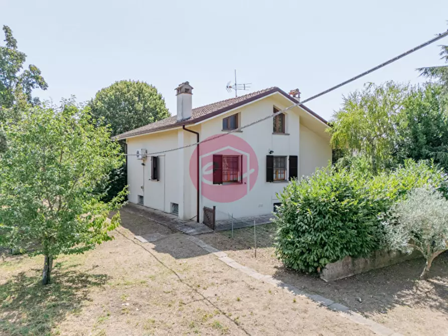 Immagine 7 di Villa in vendita  a Santarcangelo Di Romagna
