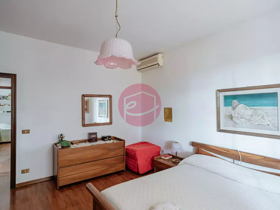 Immagine 18 di Villa in vendita  a Santarcangelo Di Romagna