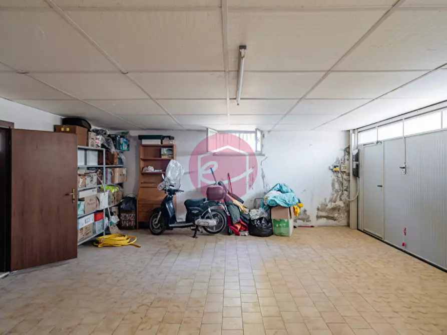 Immagine 30 di Villa in vendita  a Santarcangelo Di Romagna