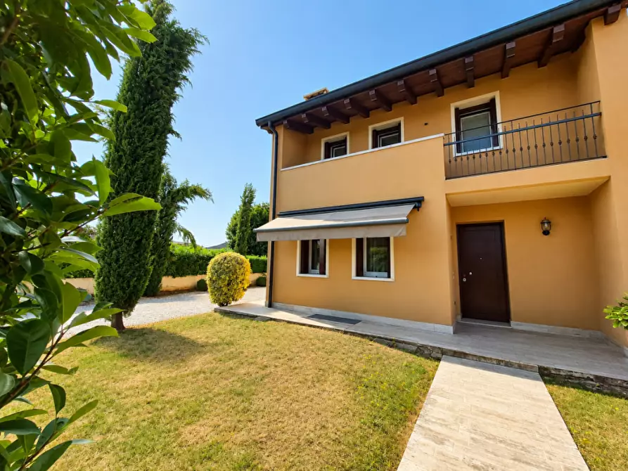 Immagine 2 di Casa bifamiliare in vendita  in Via Valliera 5A a Cittadella