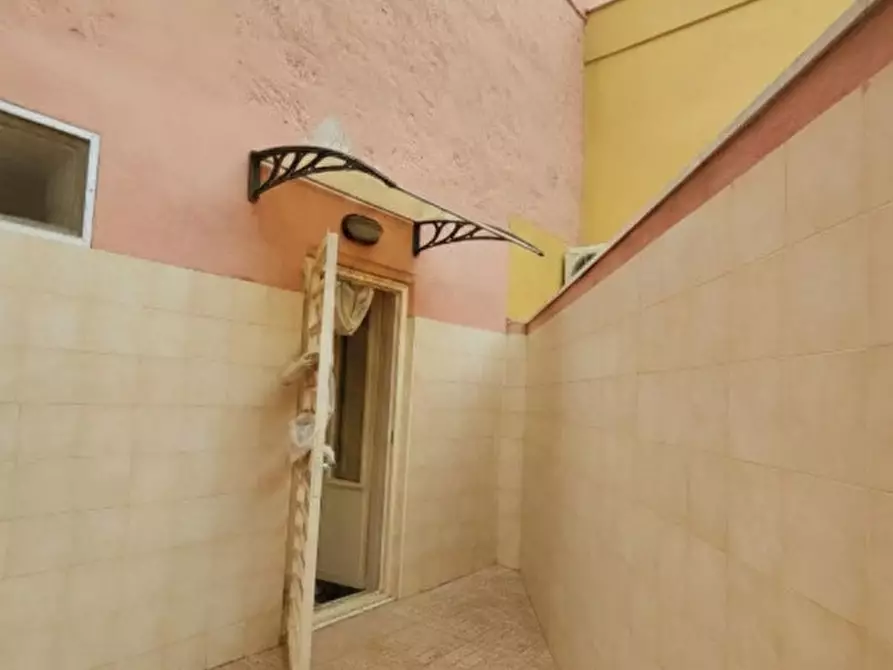 Immagine 12 di Villa in vendita  in Piazza Trieste 8 a Bari