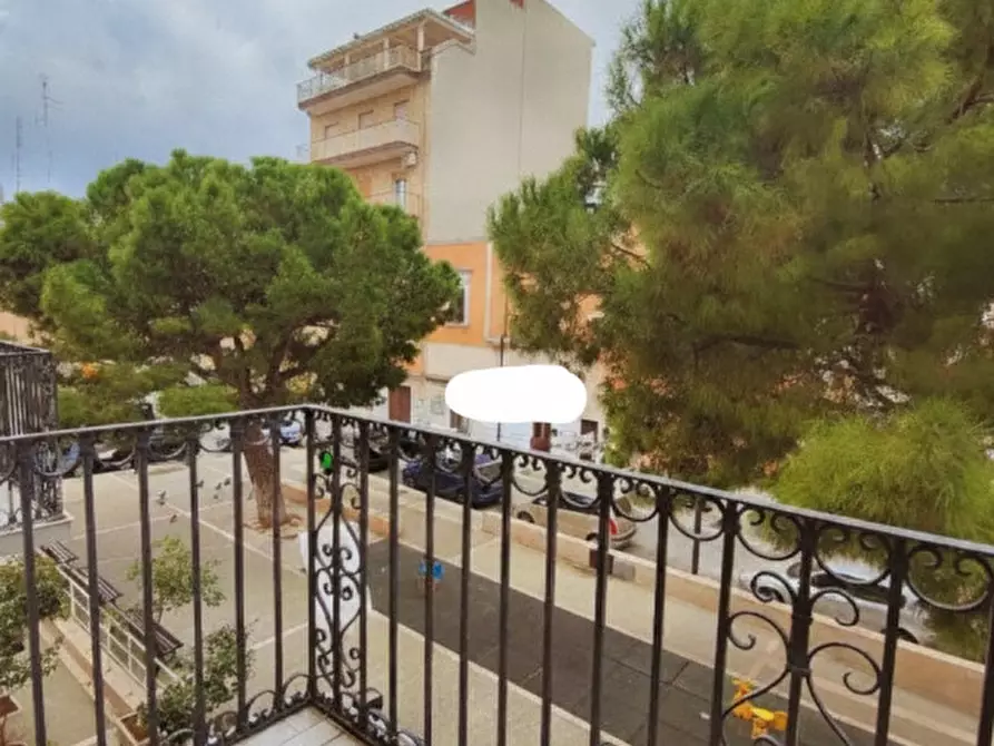 Immagine 22 di Villa in vendita  in Piazza Trieste 8 a Bari