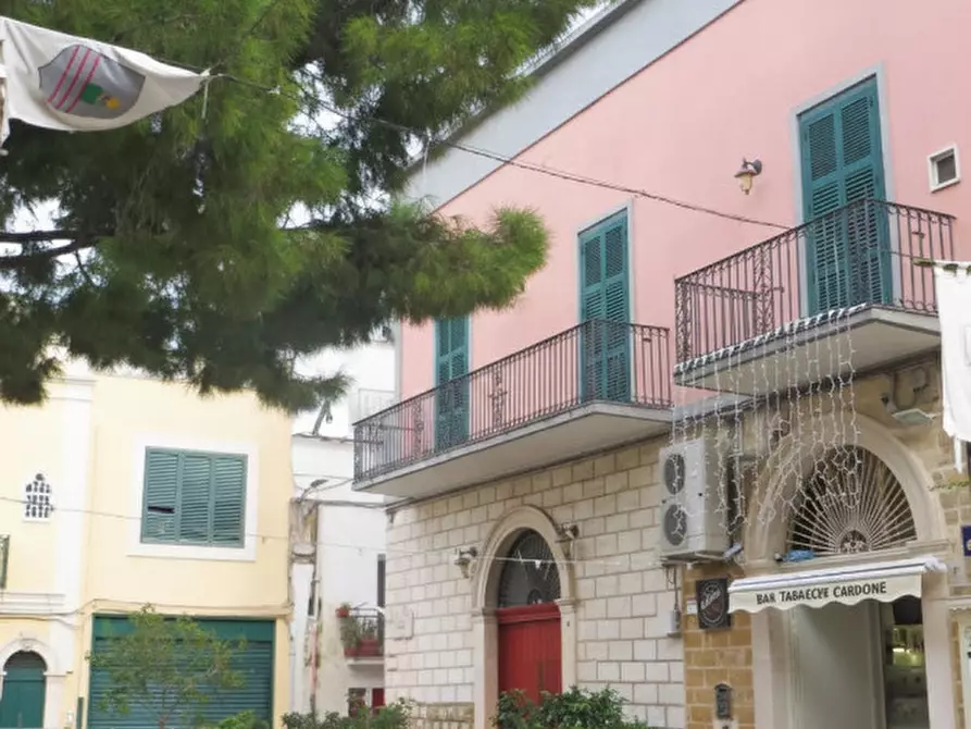 Immagine 24 di Villa in vendita  in Piazza Trieste 8 a Bari