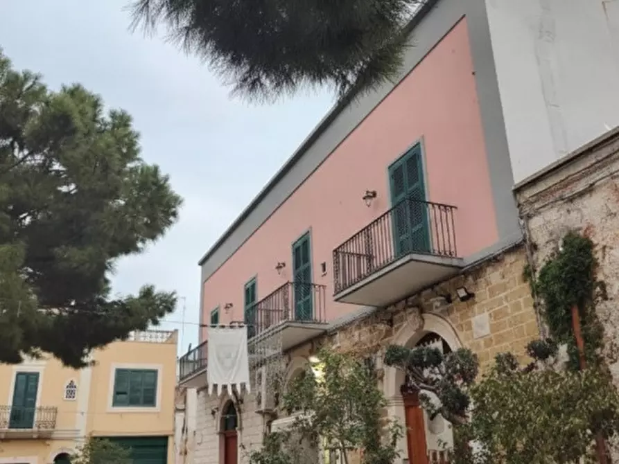 Immagine 26 di Villa in vendita  in Piazza Trieste 8 a Bari