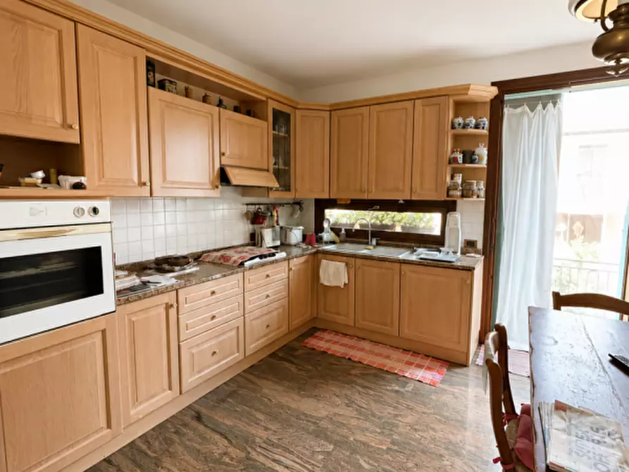 Immagine 3 di Casa bifamiliare in vendita  a Lendinara