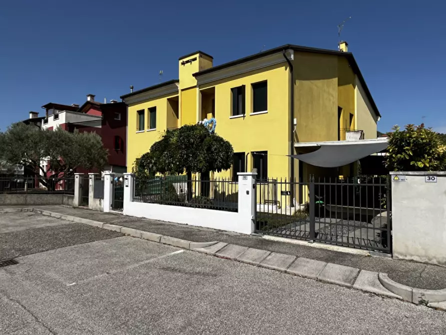 Immagine 1 di Villetta a schiera in vendita  in Via Municipio a Sossano