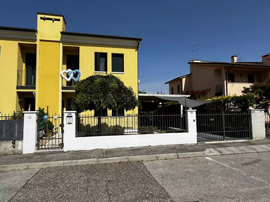 Immagine 2 di Villetta a schiera in vendita  in Via Municipio a Sossano