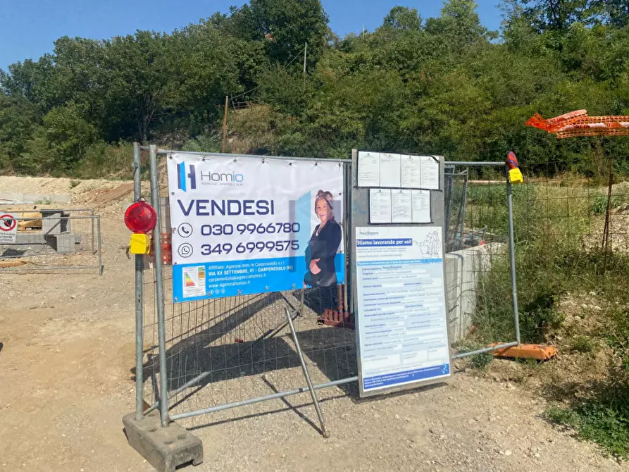 Immagine 7 di Terreno in vendita  a Pozzolengo