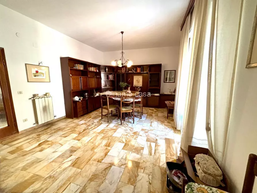 Immagine 2 di Appartamento in vendita  in Via Milano a Prato