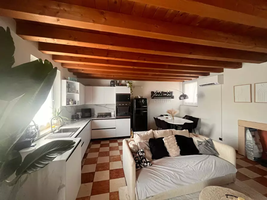 Immagine 1 di Appartamento in vendita  in Corso Milano a Verona
