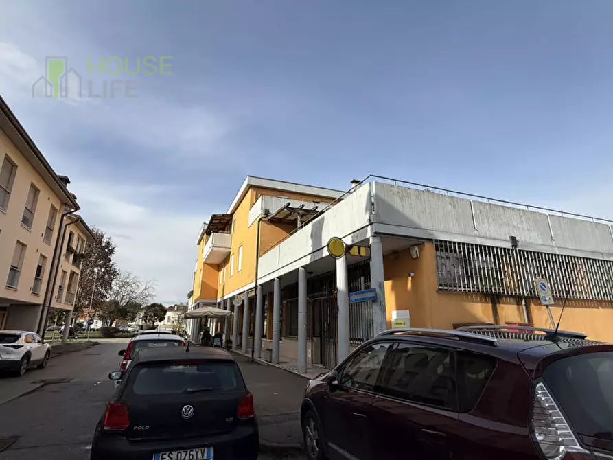 Immagine 10 di Negozio in vendita  in Viale Sant'Agostino a Vicenza