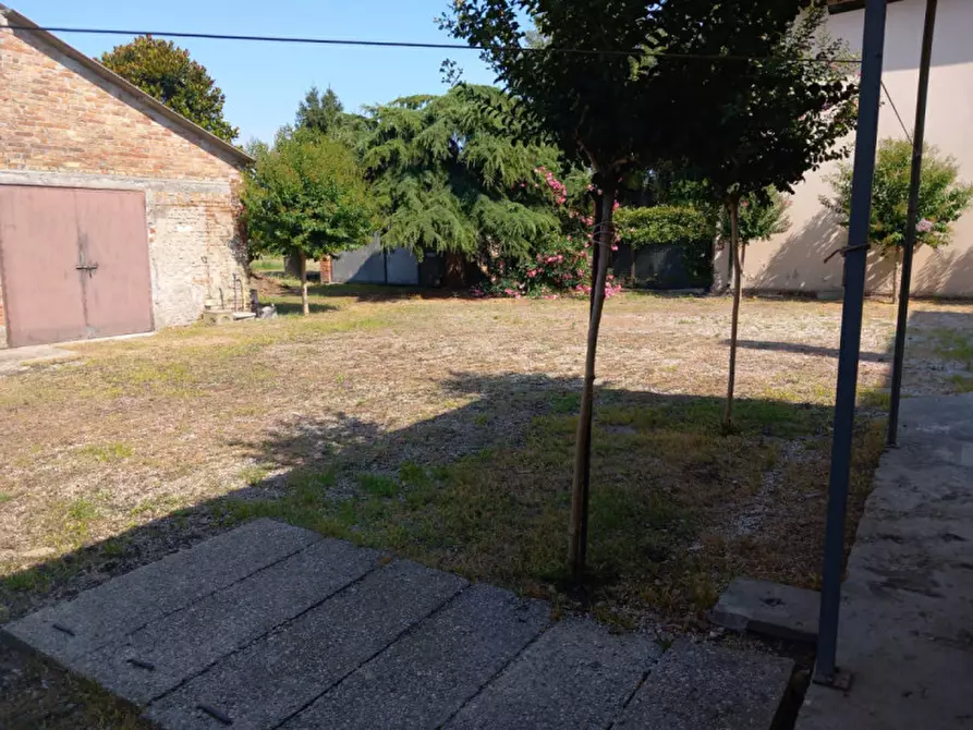 Immagine 9 di Casa bifamiliare in vendita  a Lusia