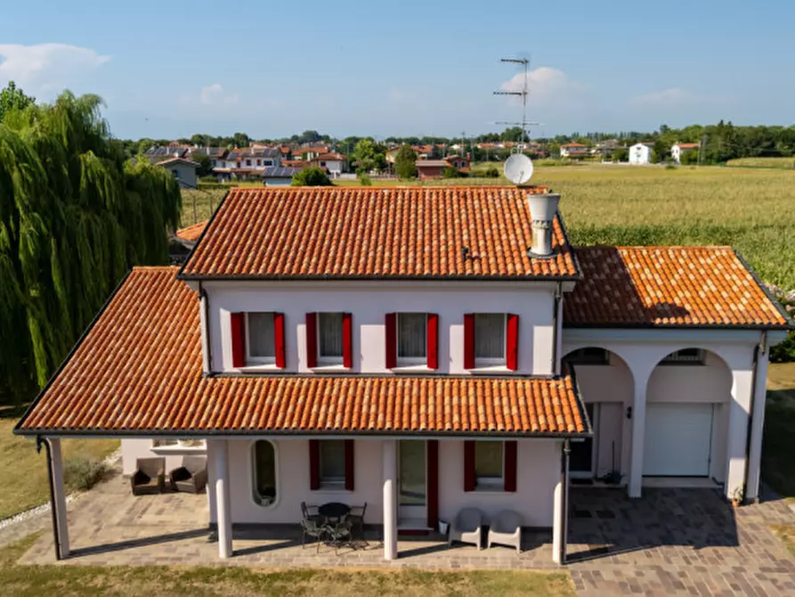 Immagine 10 di Casa indipendente in vendita  in Via Staffolo 104/a a Torre Di Mosto