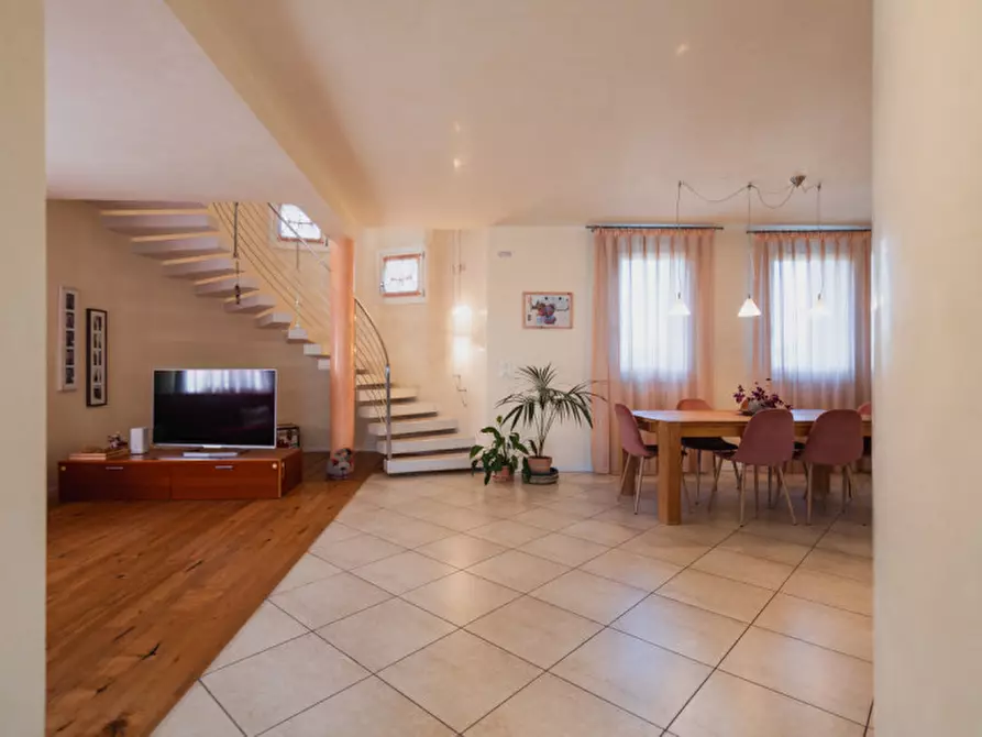 Immagine 19 di Casa indipendente in vendita  in Via Staffolo 104/a a Torre Di Mosto