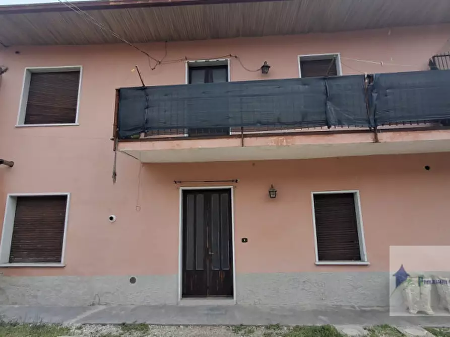 Immagine 1 di Casa indipendente in vendita  in Vicolo Bonghi 12 a Buscate