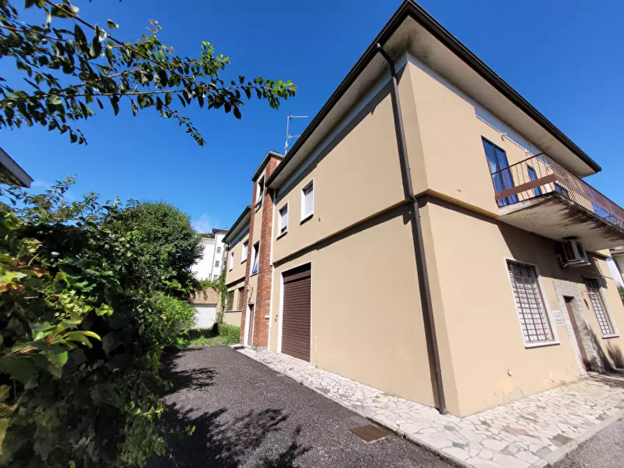 Immagine 1 di Appartamento in vendita  in VIA GUGIELMO OBERDAN 6F a Brescia