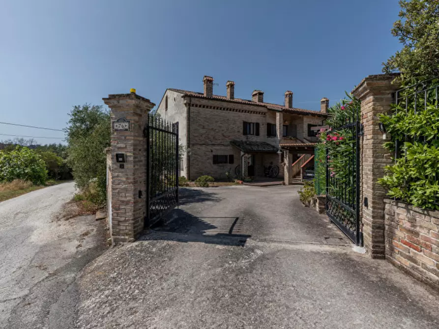 Immagine 2 di Casa bifamiliare in vendita  in Strada del Castellano 76 a Ancona