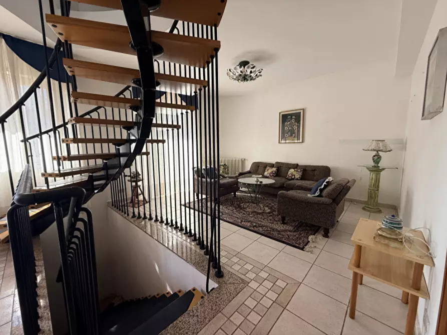 Immagine 13 di Villa in vendita  in VIA PIETRO GITTO, 26 a Milazzo