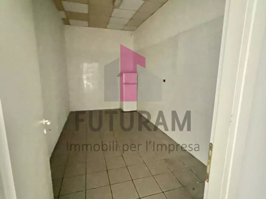 Immagine 11 di Capannone industriale in affitto  in VIA BRENTA a Dueville